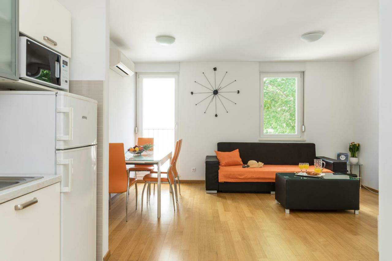 Apartment Marcela With Private Parking 스플리트 외부 사진